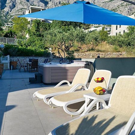 1 Bedroom Stunning Apartment In マカルスカ エクステリア 写真